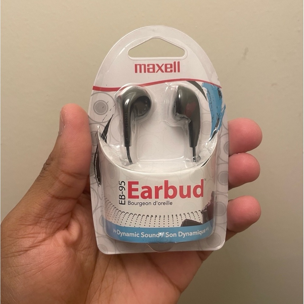 Maxell EB-95 Black Earbud Headphones (Ver. 2) (Phone, Computer, Laptop, Tablet)